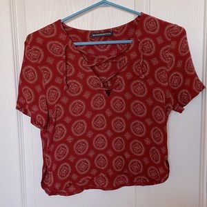 BRANDY MELVILLE Crop Top